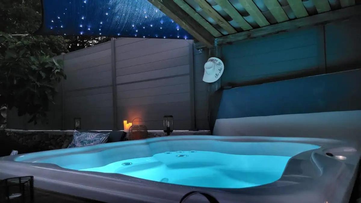 L'Antre Deux Pierres, Romantisme, Jacuzzi Exterieur, Plateau Dinatoire Bouyon Exterior foto